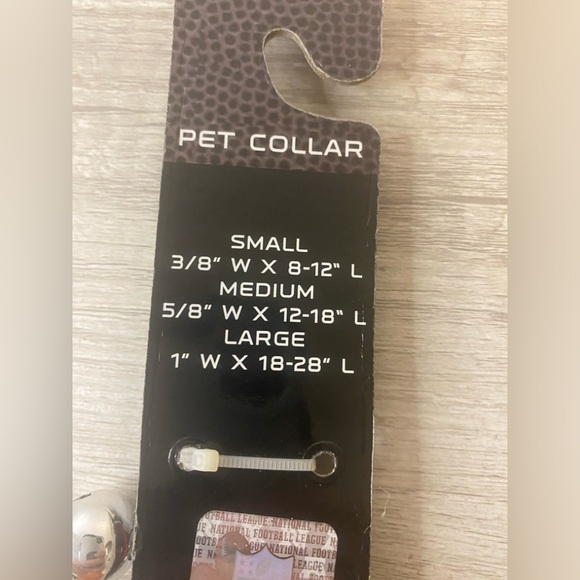 Pets First NFL Pet Collar Adjustable Size Small Houston Texans 3/8" W X 8-12" L - Picture 6 of 6